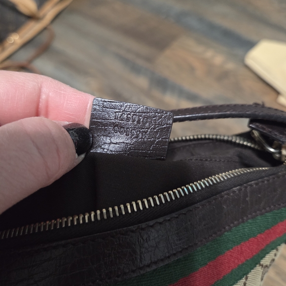 GUCCI Sherry Line GG Pattern Hand Bag - Picture 7 of 8